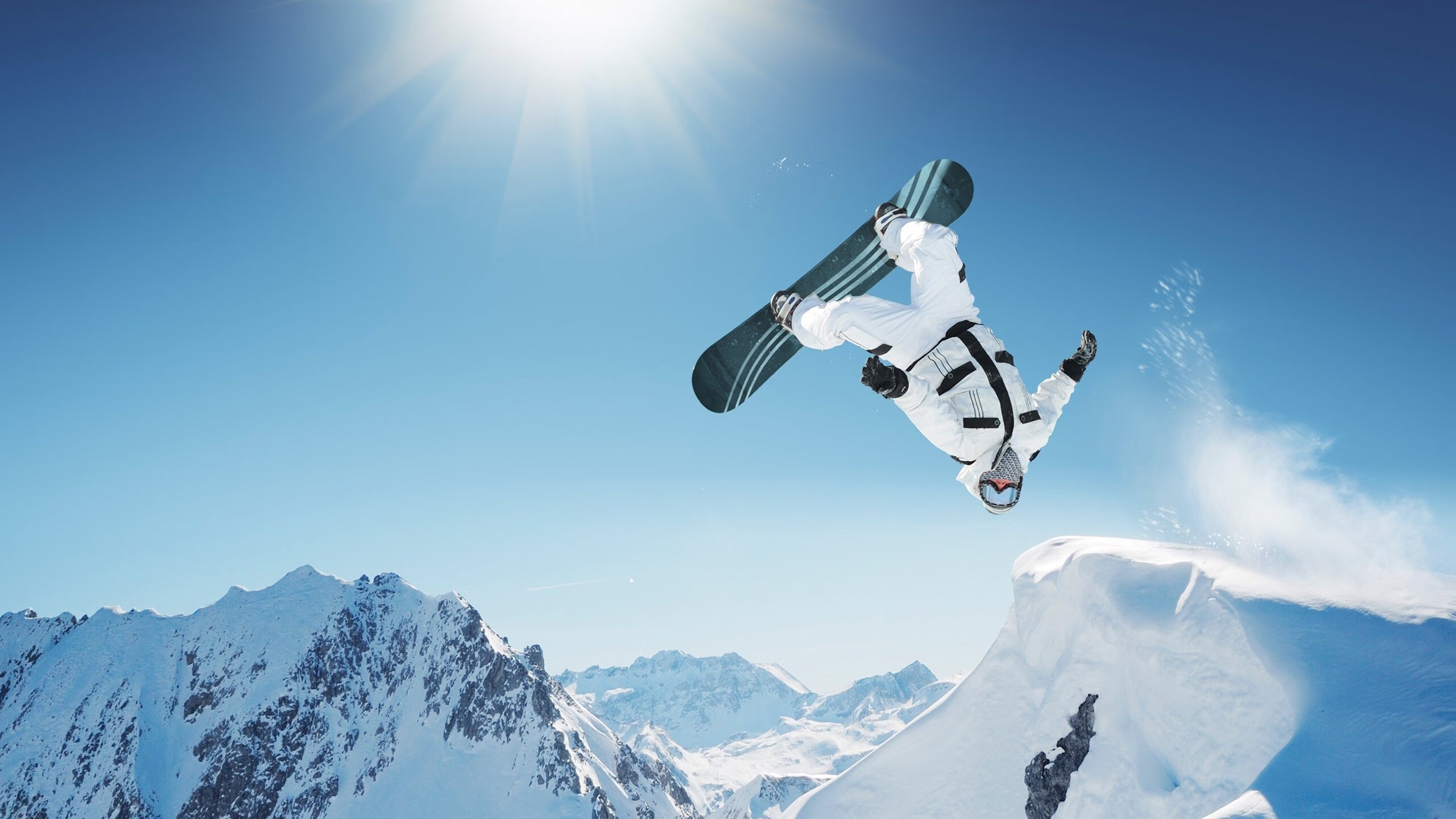 德甲密集赛程下球员体能管理与恢复策略探索，德甲联赛特性